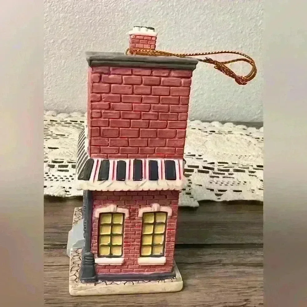 Hallmark NEW 2001 1st‎ Walgreen's Drugstore 100th Anniversary Christmas ornament